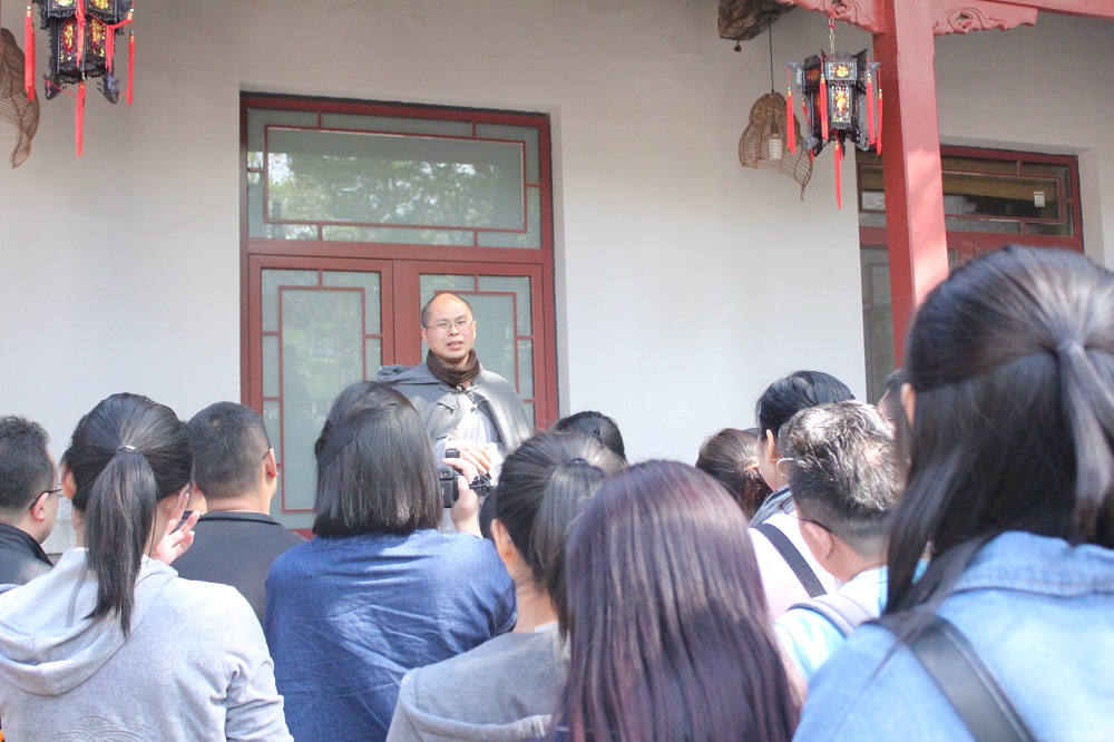 名客来网“文化游”活动走进灵岩寺 